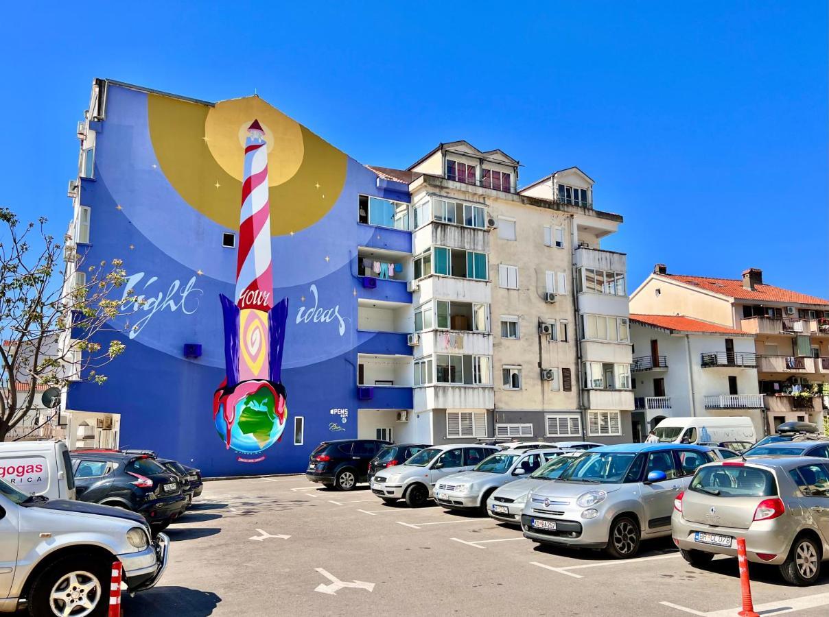 Homestay Mark - Double Bed Room - Shared Bathroom And Kitchen Μπούντβα Εξωτερικό φωτογραφία